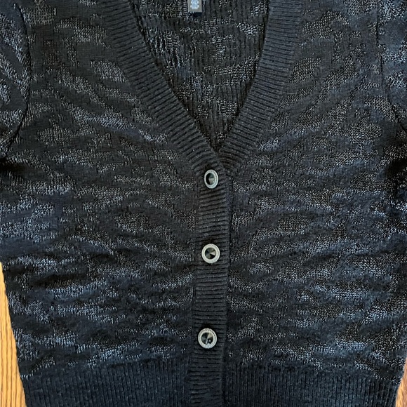 White House Black Market Metallic Jacquard Cardigan Sweater in Black Size Medium - Picture 8 of 10